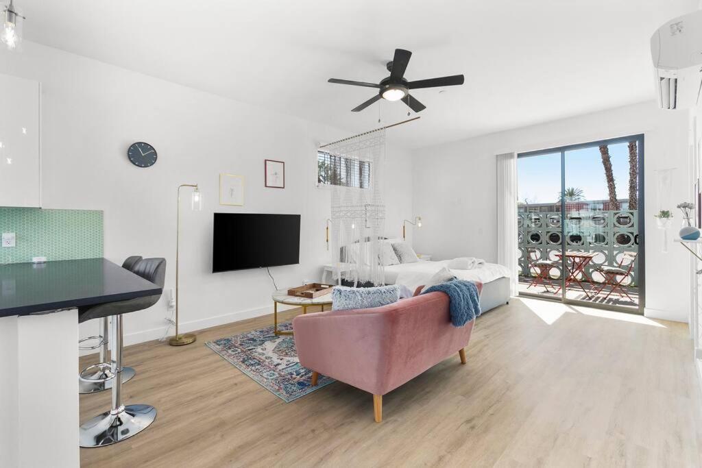 Large Studio Rooftop & Poolside - Walk To Old Town Scottsdale Eksteriør billede