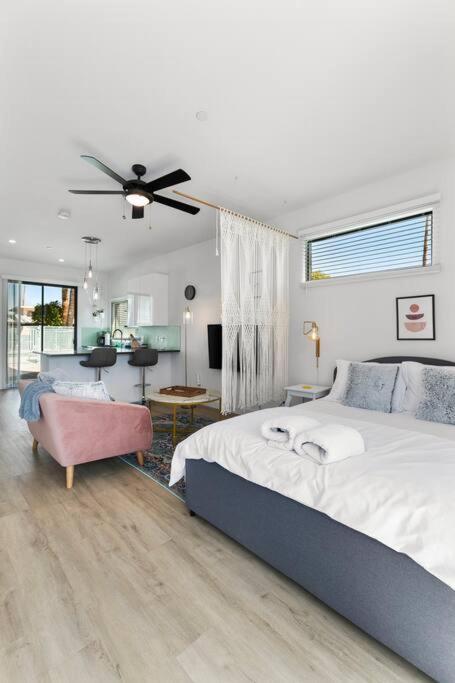 Large Studio Rooftop & Poolside - Walk To Old Town Scottsdale Eksteriør billede