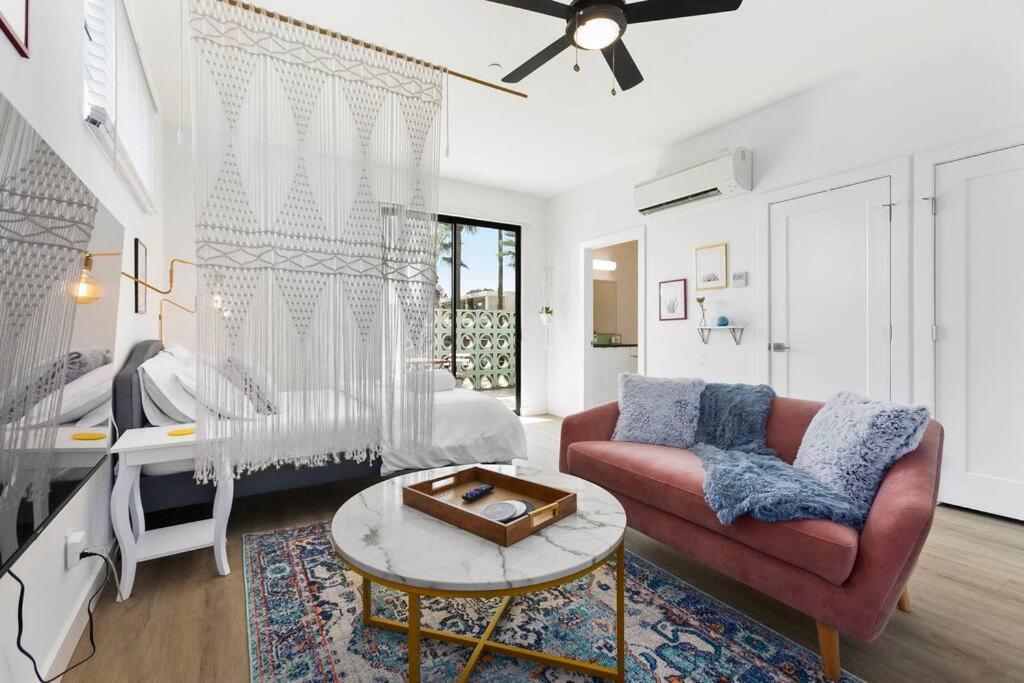 Large Studio Rooftop & Poolside - Walk To Old Town Scottsdale Eksteriør billede